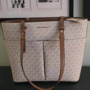 Michael Kors Signature Vanilla & Acorn Tote